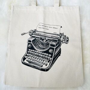 New York City Love Affair Typewriter Tote - Vintage inspired